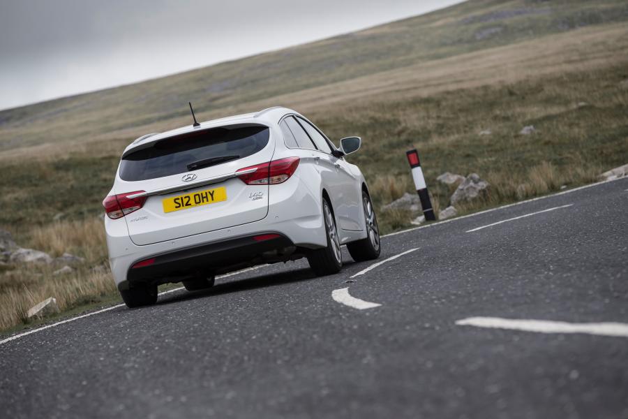  Hyundai i40 Tourer 2014 года  (UK) (фото 19 из 73)